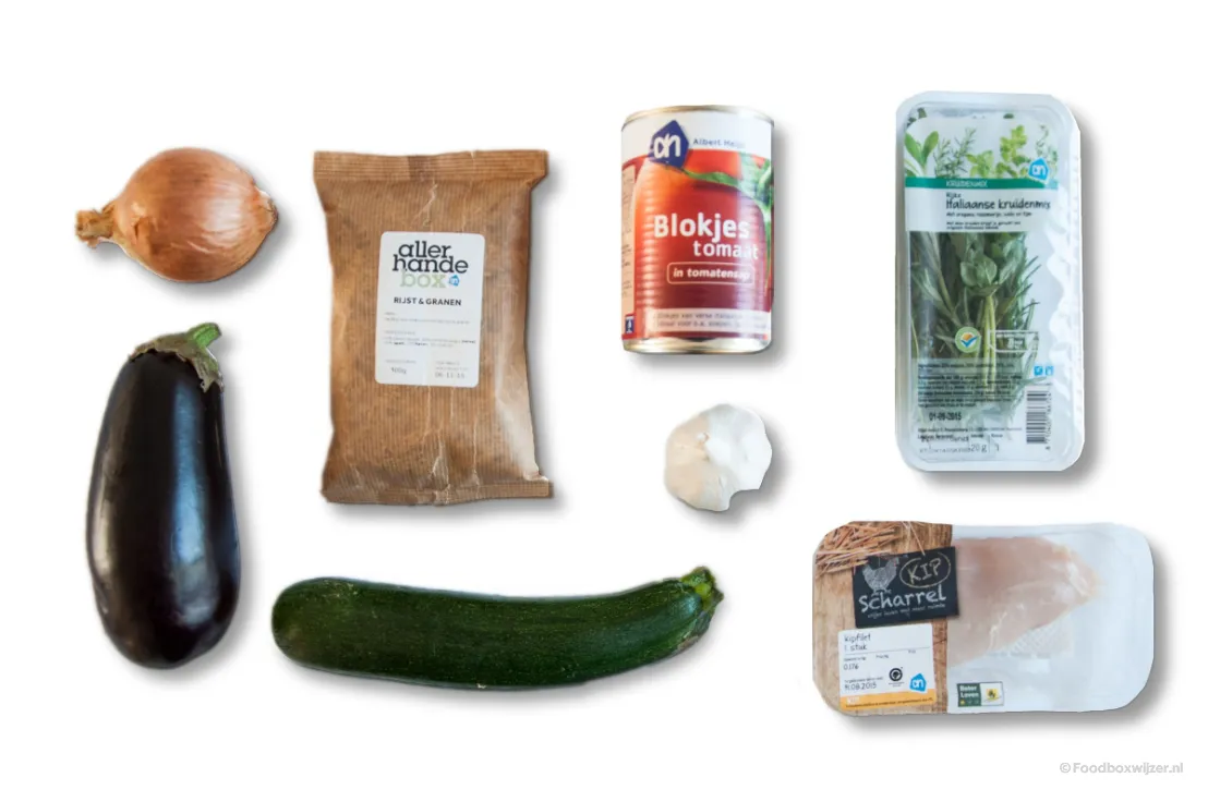 Ingrediënten voor het laatste gerecht met ui, kip en meer groeten