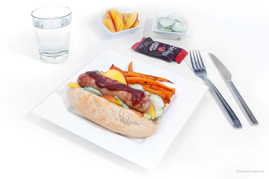 Het resultaat van de hotdogs met verse broodjes