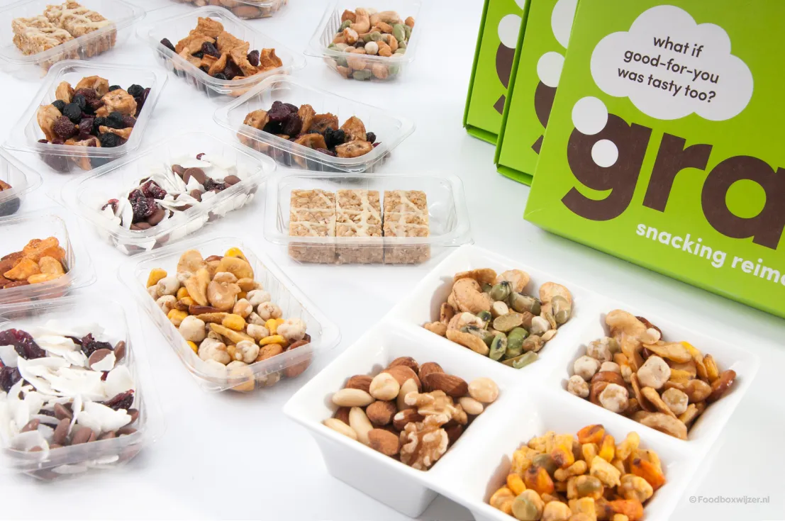Op tafel de bites en snacks in de Graze snackbox