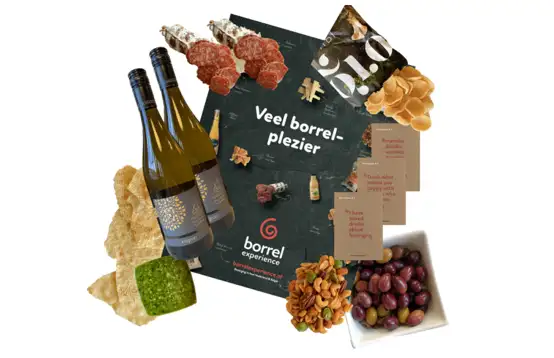 Een houdbaar pakket met alles voor een gezellige borrel, zoals wijn, worst, tapas en toastjes.