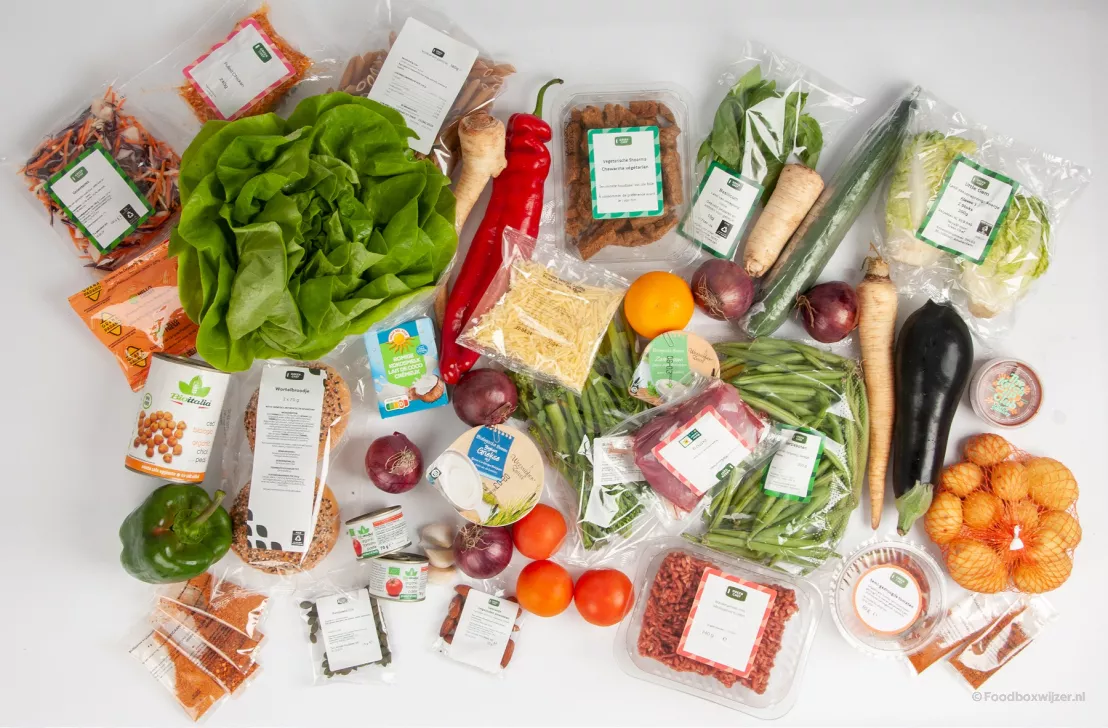 De complete inhoud van een green chef maaltijdbox om 5 gerechten mee te gaan koken met veel variatie aan vlees, groenten en vegetarische opties