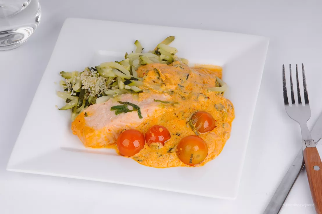 Een van de favoriete gerechten die we proefden van Factor  met zalm, courgette en tomaatjes